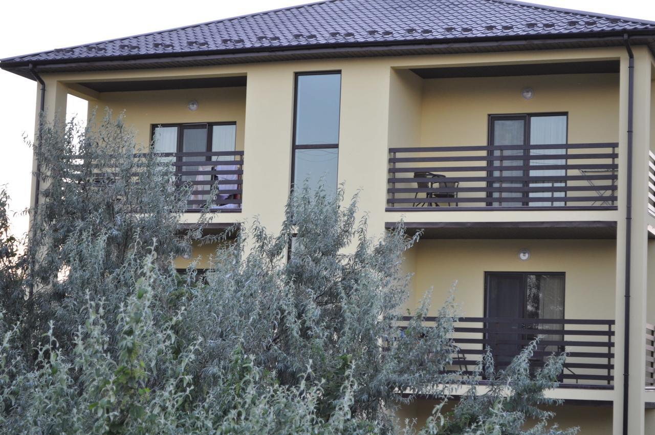 Inn Estio Затока Екстериор снимка